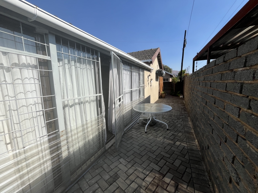 To Let 1 Bedroom Property for Rent in Protea Park North West